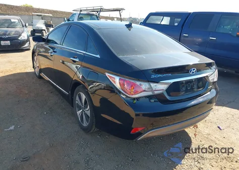 2013 Hyundai Sonata Hybrid Limited z USA, uszkodzony, nr VIN KMHEC4A45DA070529